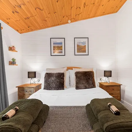 Chalet Bowness 45 - 2 Bedroom Windermere