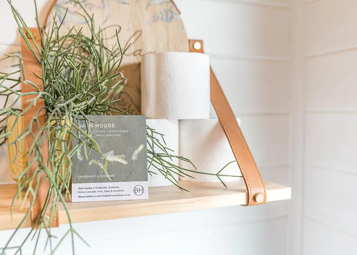 Bowness 45 - 2 Bedroom * Windermere